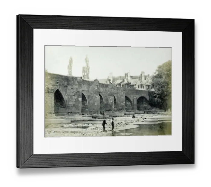 Framed Print : Old Trent Bridge WIL04_01_005