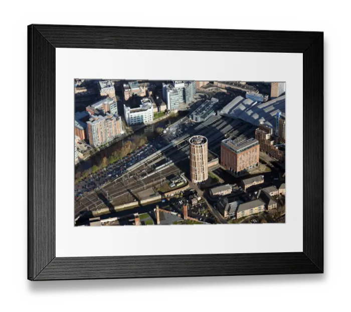 Framed Print : Leeds City Railway Station 28348_036