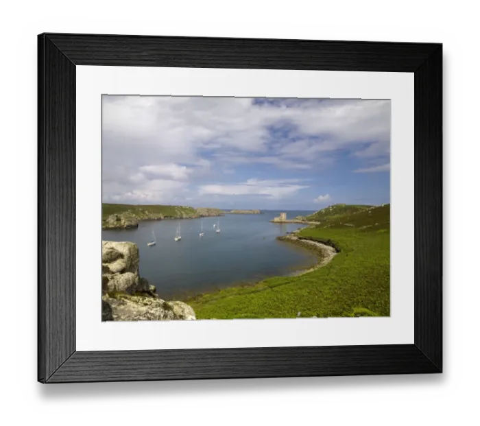 Framed Print : Cromwells Castle, Isles of Scilly N090230 Framed Print : Cromwells Castle, Isles of Scilly N090230