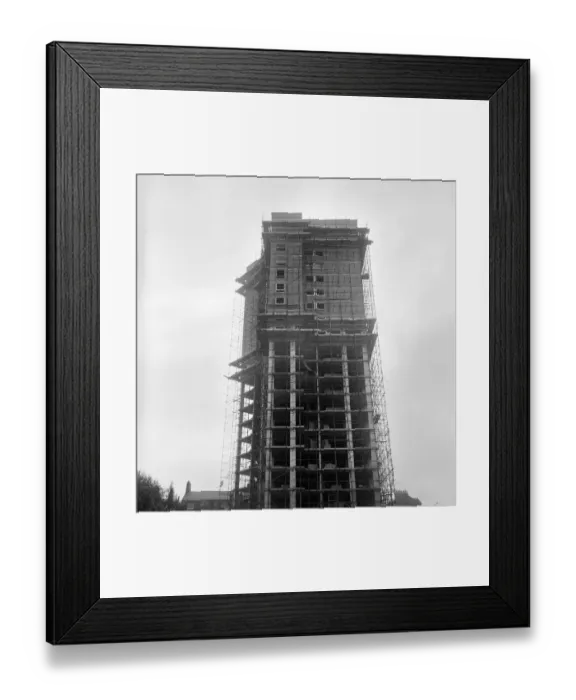 Framed Print : Roundtree House DES01_01_0111 Framed Print : Roundtree House DES01_01_0111