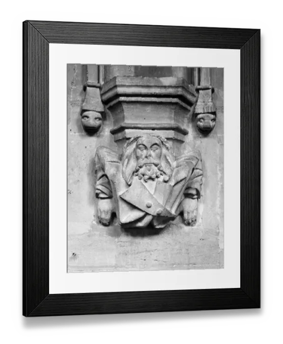 Framed Print : Bust corbel UXC01_01_01_0042_08