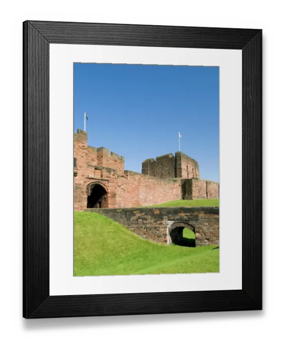Framed Print : Carlisle Castle N071967
