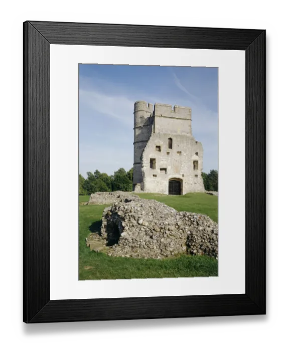 Framed Print : Donnington Castle K040558