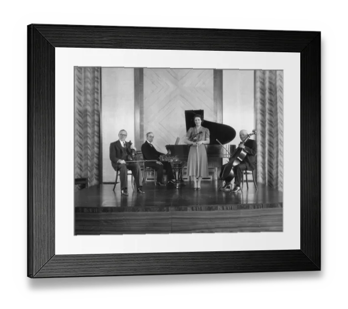 Framed Print : Cecil Moon Quartet, The Royal Baths, Harrogate WSA01_01_13670