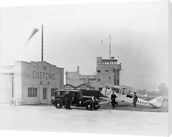 Heston Aerodrome c. 1930s AFL03_aerofilms_c19981