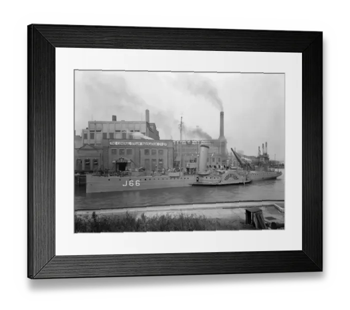 Framed Print : Paddle steamer under arms CC80_00195