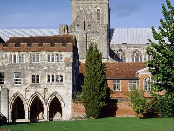 The Deanery and Winchester Cathedral K011415