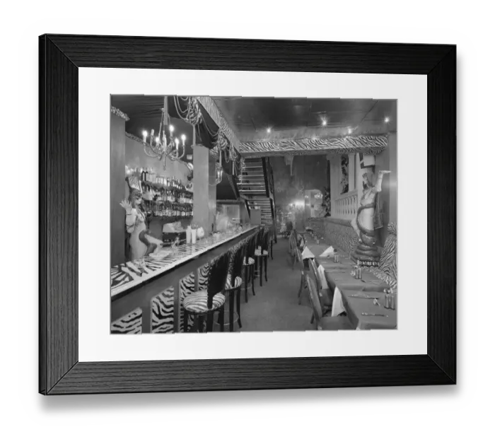 Framed Print : Bill Stickers, 18 Greek Street, Soho DD004315