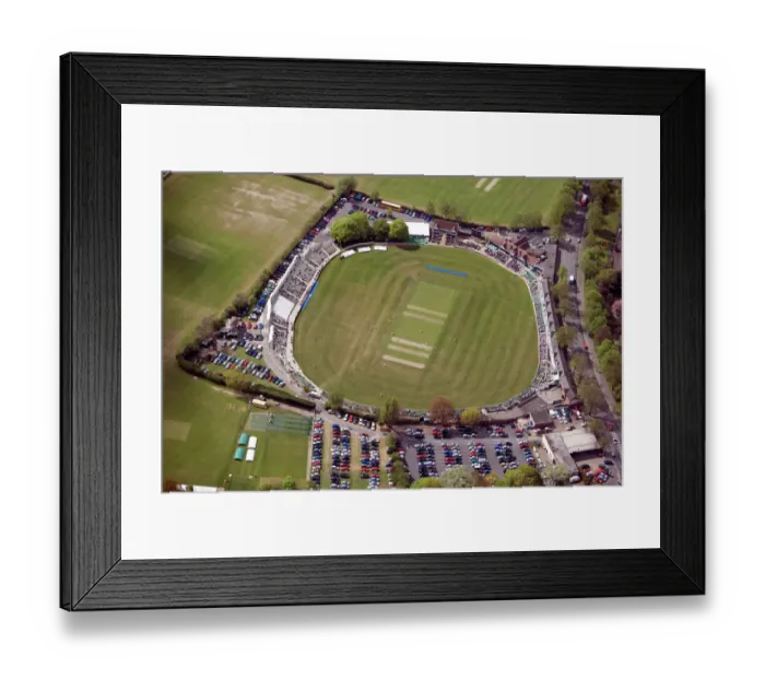 Framed Print : Cricket at New Road, Worcester 24599_004