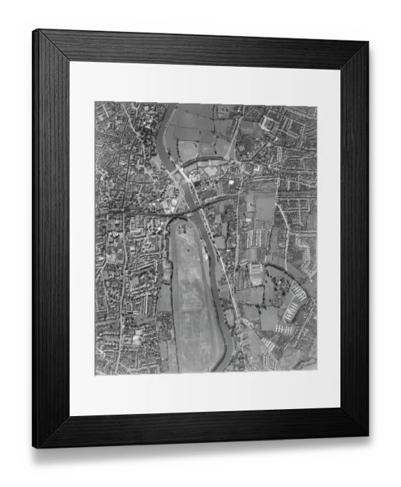 Framed Print : Worcester in 1948 RAF_541_143_rp_3015