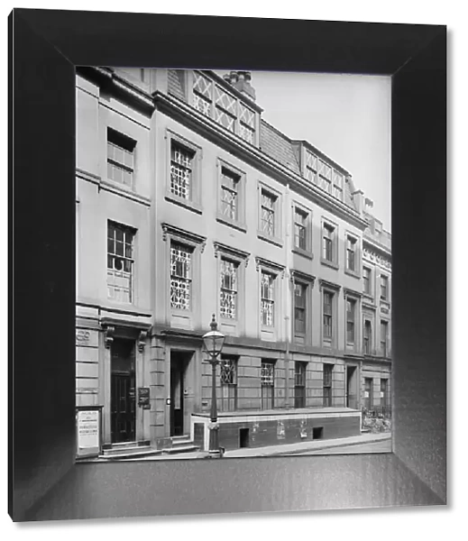 Waterloo Street Birmingham, 1941 a42_00411