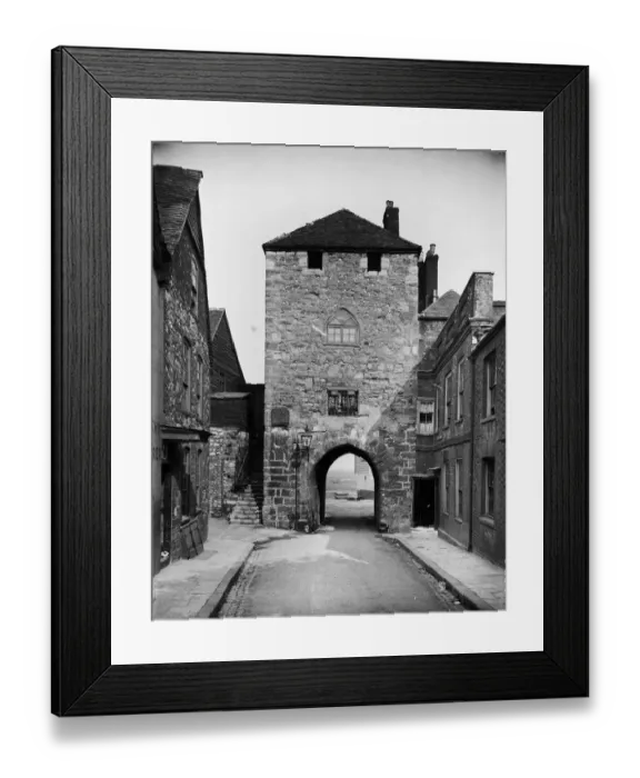 Framed Print : West Gate Southampton CC76_00269 Framed Print : West Gate Southampton CC76_00269