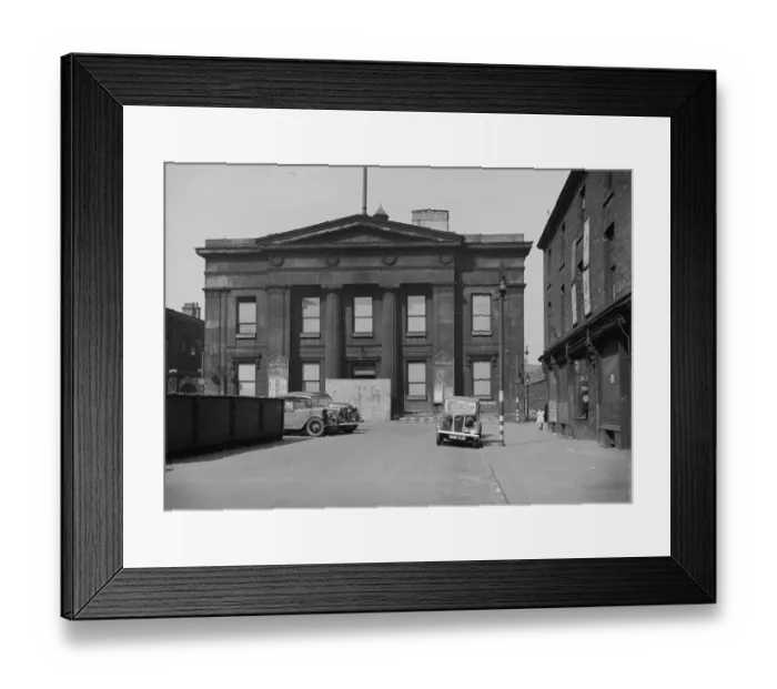 Framed Print : Salford Town Hall a42_02127
