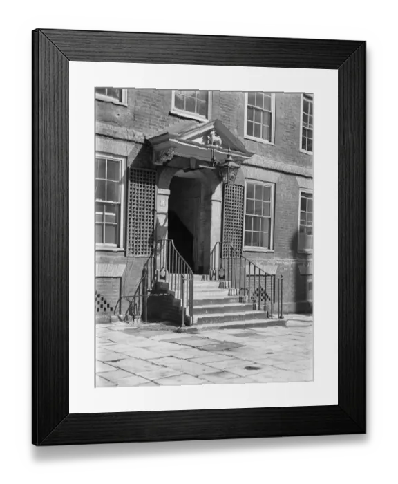 Framed Print : Lamb Building, Temple CXP01_01_067