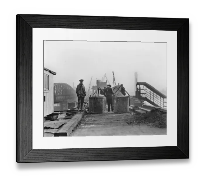 Framed Print : Demolition of Waterloo Bridge CXP01_01_103