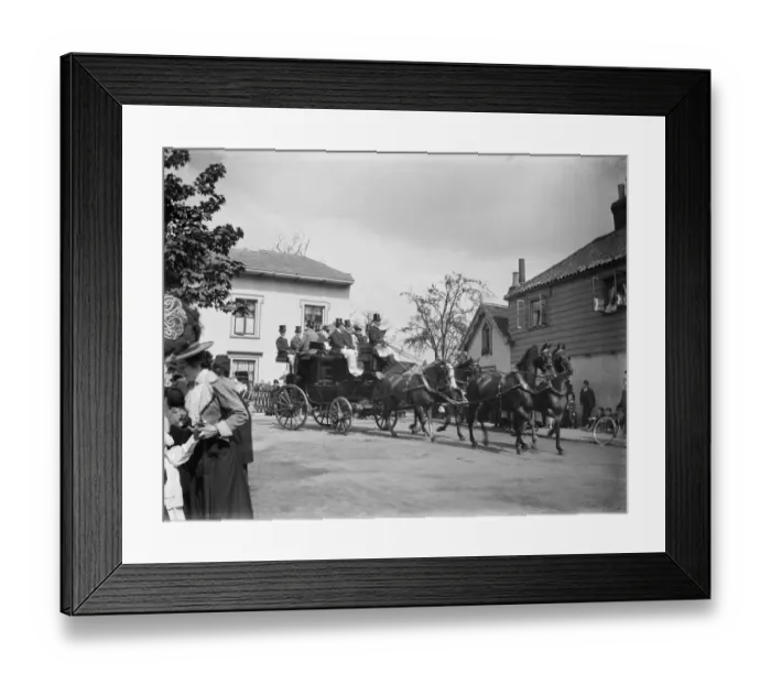 Framed Print : Coach and four CXP01_01_153