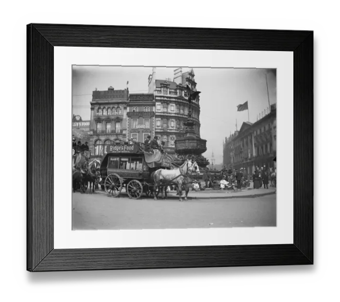 Framed Print : Piccadilly Circus CXP01_01_138 Framed Print : Piccadilly Circus CXP01_01_138
