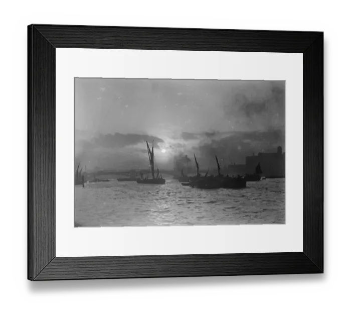 Framed Print : Wartercraft at Vauxhall CXP01_01_110