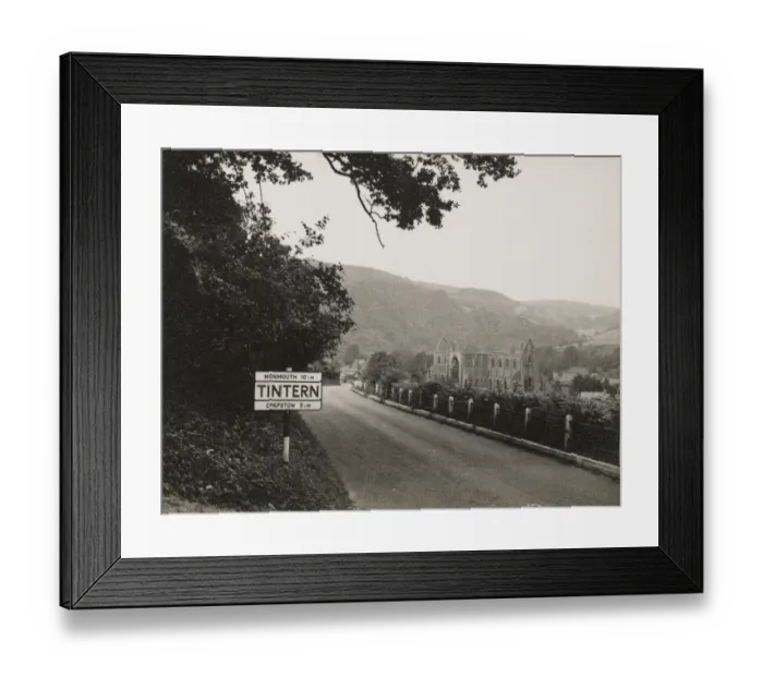 Framed Print : Tintern Abbey JRU01_01_178
