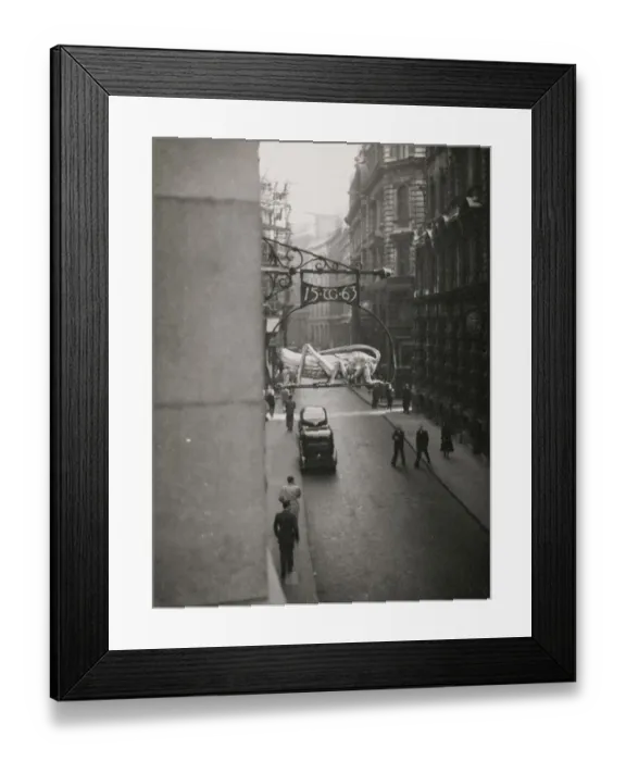 Framed Print : Grasshopper sign JRU01_01_106
