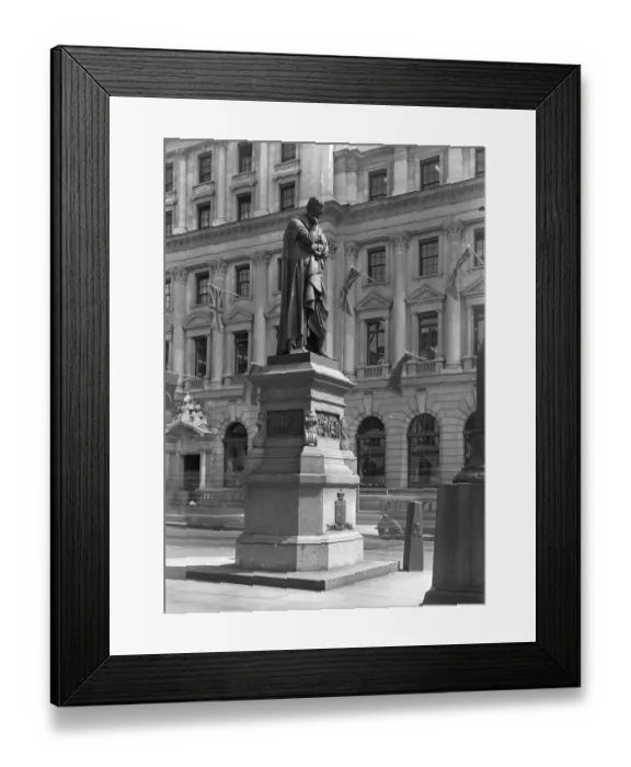 Framed Print : Lord Herbert of Lea P_G03423_001