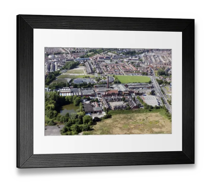 Framed Print : Hartleys Village 28769_043 Framed Print : Hartleys Village 28769_043