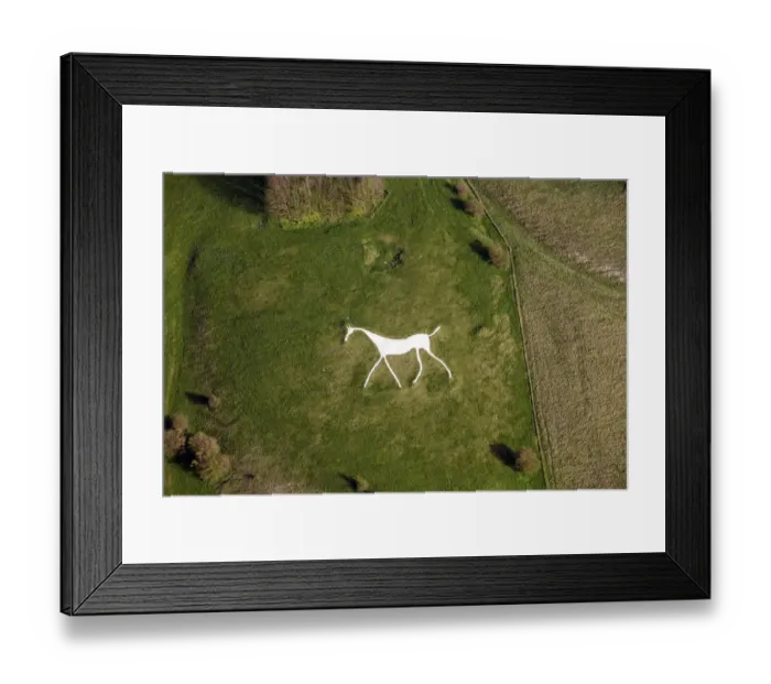 Framed Print : Hackpen White Horse 29631_040 Framed Print : Hackpen White Horse 29631_040