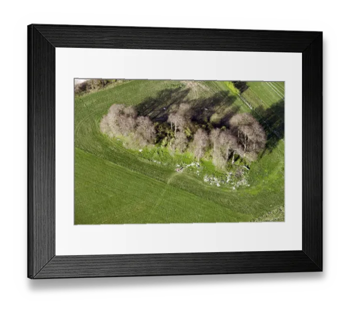 Framed Print : East Kennett long barrow 29627_009 Framed Print : East Kennett long barrow 29627_009