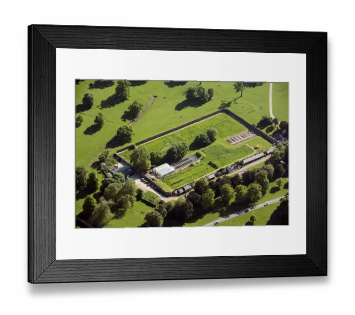 Framed Print : Woburn Froxfield Gardens 33595_025