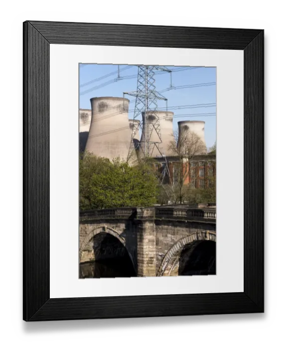 Framed Print : Ferry Bridge DP235320