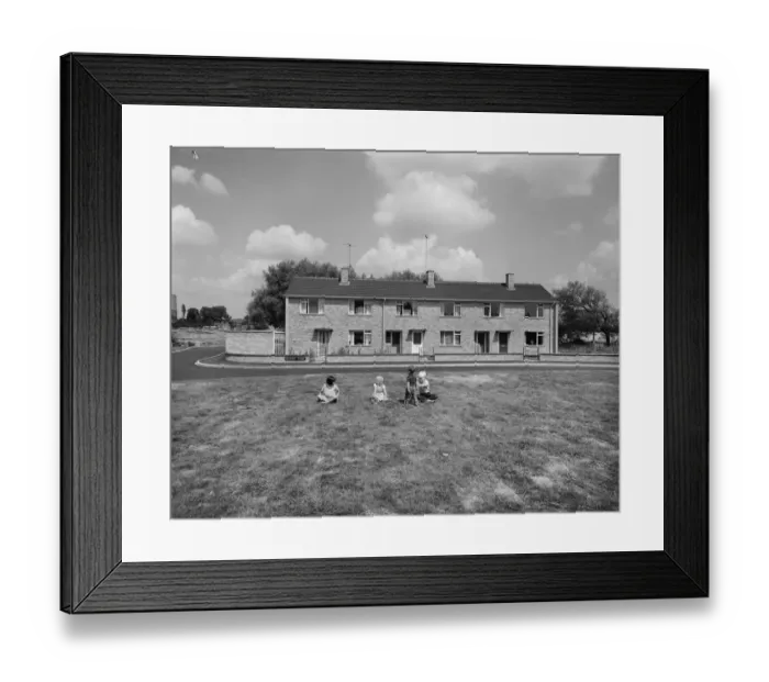 Framed Print : Blackbird Leys JLP01_08_069168