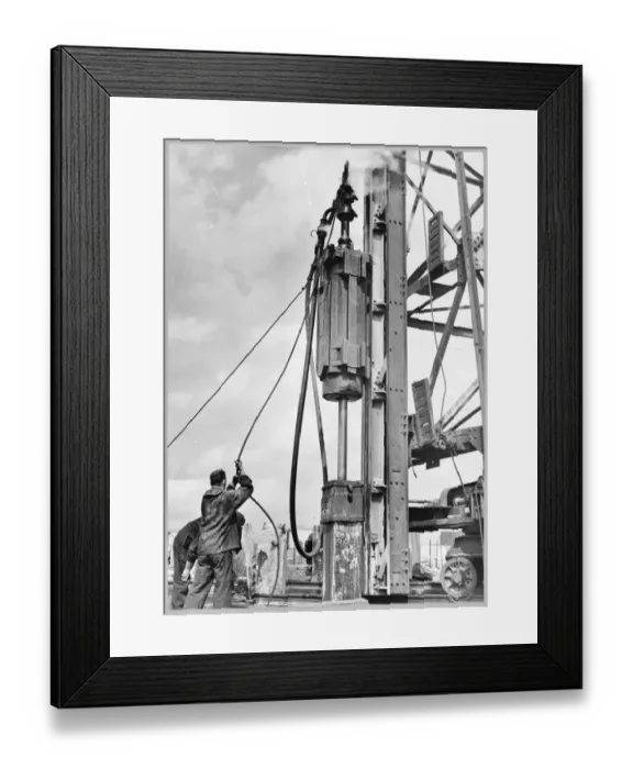 Framed Print : Piling rig JLP01_01_167_47