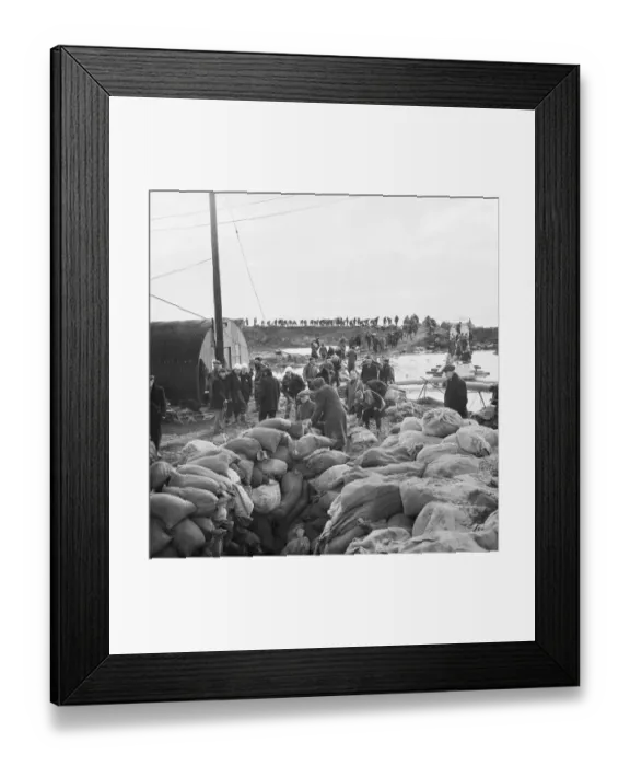 Framed Print : Coryton flood response 1953 JLP01_08_008085
