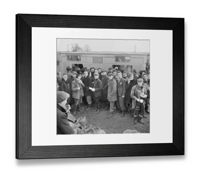 Framed Print : Mobile canteen at Coryton Refinery JLP01_08_008088a