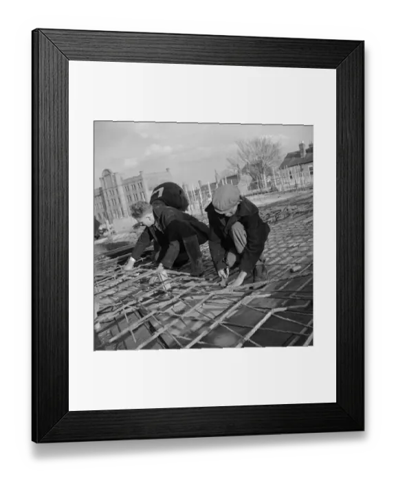 Framed Print : Steel reinforcement JLP01_08_045346