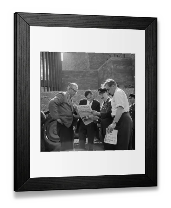 Framed Print : Reading the papers JLP01_08_062428 Framed Print : Reading the papers JLP01_08_062428
