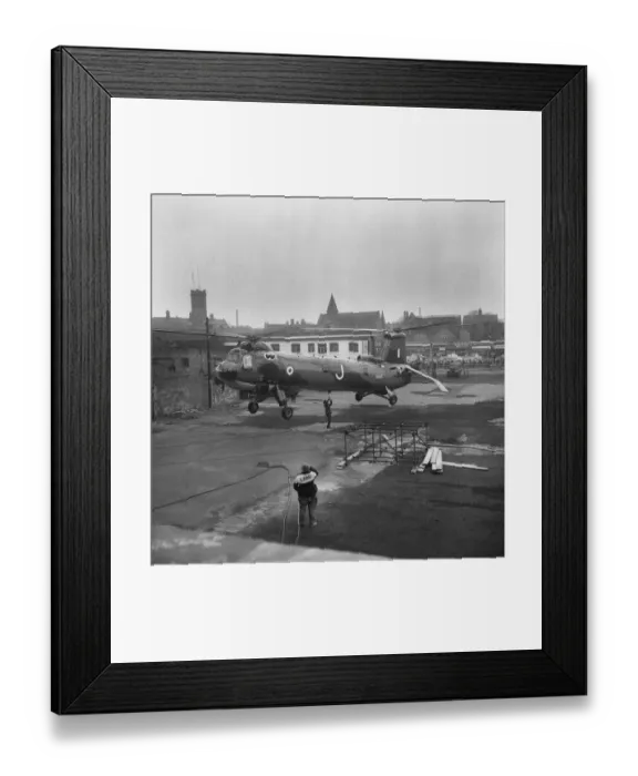 Framed Print : Belvedere helicopter JLP01_08_062441c Framed Print : Belvedere helicopter JLP01_08_062441c