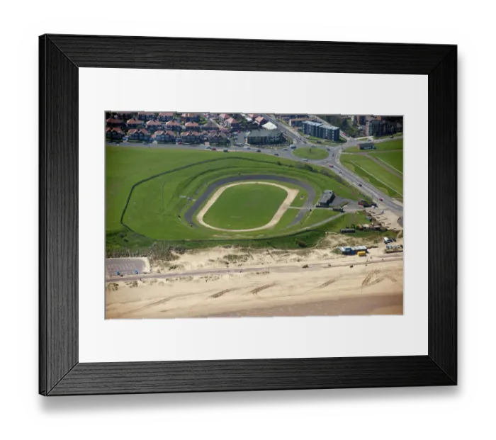 Framed Print : Gypsies Green Sports Ground 28908_006