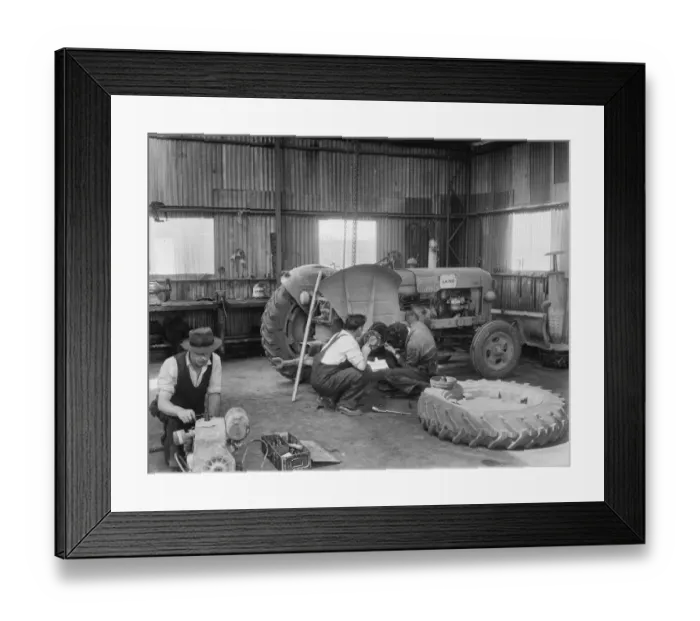 Framed Print : Mending a tractor JLP01_08_055062
