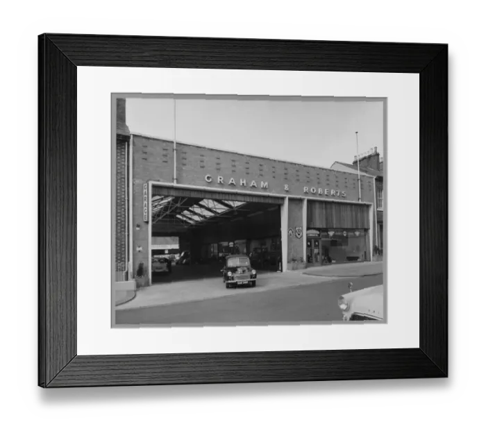 Framed Print : Out of the garage JLP01_01_117_33