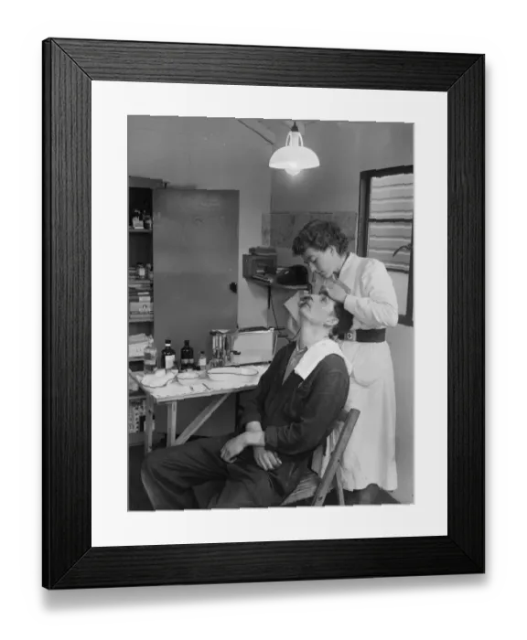 Framed Print : Occupational healthcare JLP01_08_053294