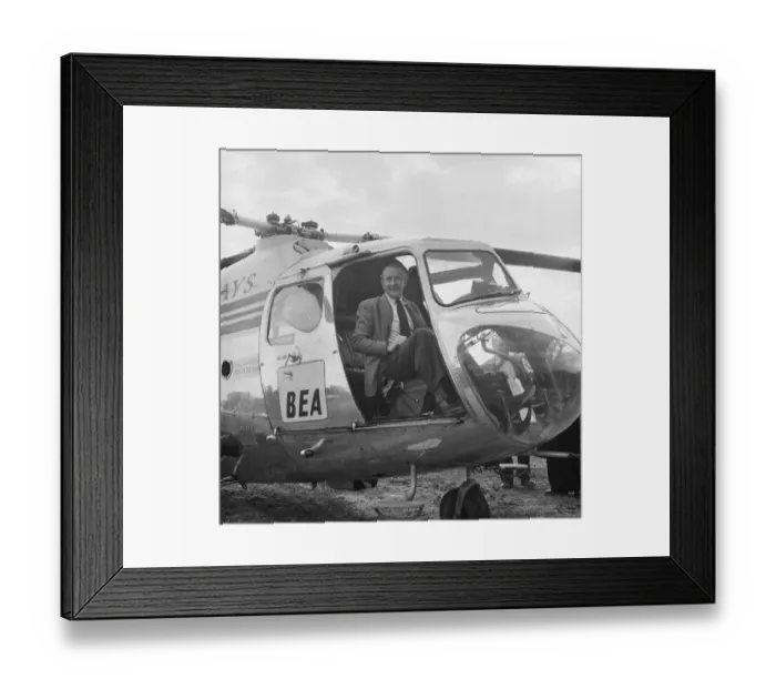 Framed Print : Helicopter flight JLP01_08_053536 Framed Print : Helicopter flight JLP01_08_053536