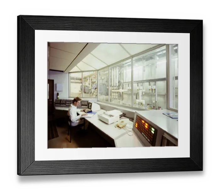 Framed Print : Control Room JLP01_09_870088 Framed Print : Control Room JLP01_09_870088