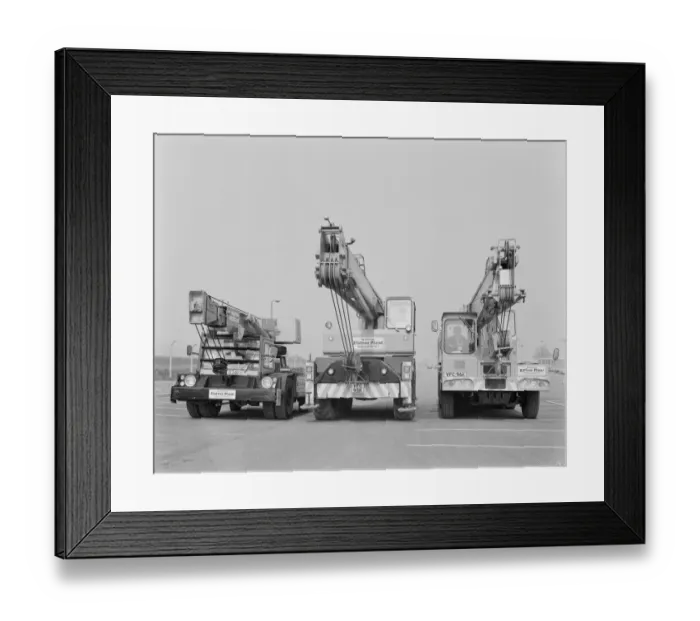 Framed Print : Truck-mounted cranes JLP01_08_090873