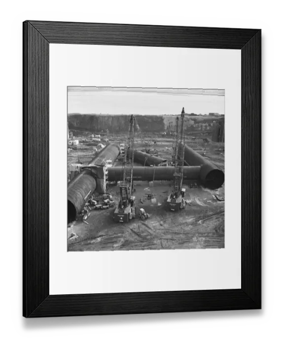 Framed Print : Graythorp basin JLP01_08_093188D