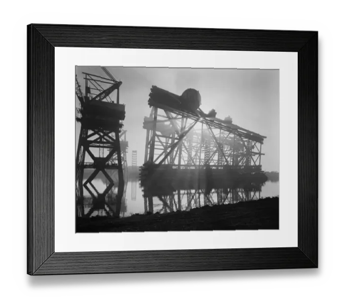 Framed Print : Floating off JLP01_08_099152