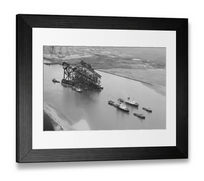 Framed Print : Oil Rig on the river Tees JLP01_08_099191 Framed Print : Oil Rig on the river Tees JLP01_08_099191