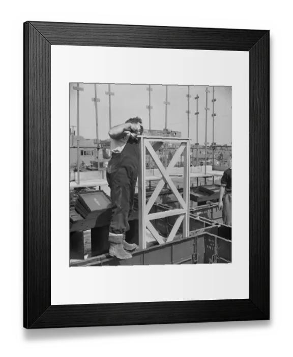 Framed Print : Assembling Easiform housing jlp01_08_001308