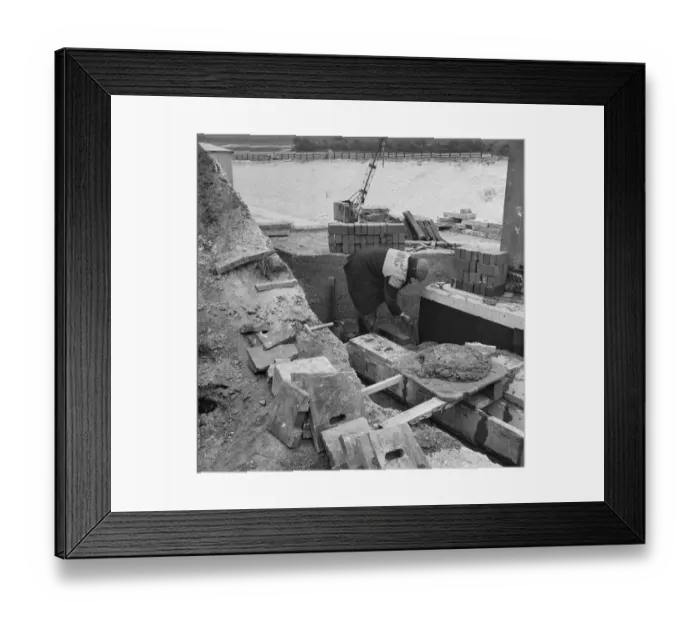 Framed Print : Bricklaying JLP01_08_054620