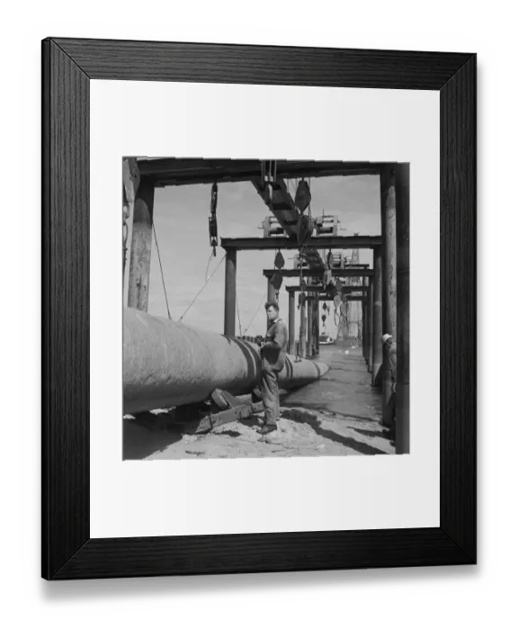 Framed Print : Pipe lifting gear JLP01_08_084489